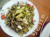 酸豆角炒鸡杂