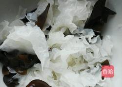 凉拌木耳的做法图解1