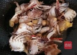梭子蟹炒毛豆的做法图解4