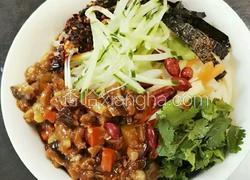 香菇肉酱杂酱面