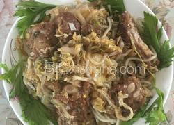 排骨烩酸菜 主食(炸馒头)