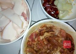 苦瓜炒肉的做法图解1