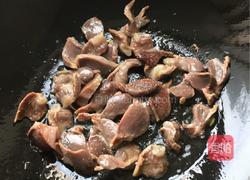 杏鲍菇炒鸭胗的做法图解4