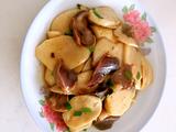 杏鲍菇炒鸭胗的做法[图]