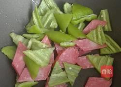 火腿尖椒干豆腐的做法图解3