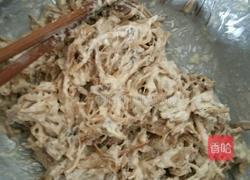 炸素香菇脚饼的做法图解3