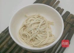 日式牛油果芥末酱意面的做法图解1