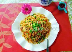 什锦鸡蛋炒面