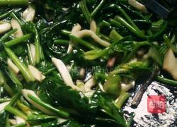 杏鲍菇炒菠菜的做法图解8