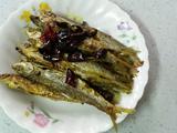 菜油煎洞庭湖油叼子鱼