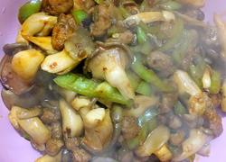 牛肉粒炒蘑菇