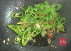 青椒炒鱿鱼的做法图解5