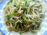 绿豆芽炒韭菜