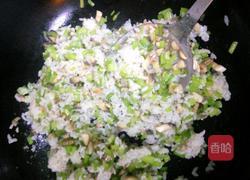 西芹口蘑炒米饭的做法图解8