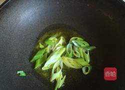 闷方便面的做法图解3