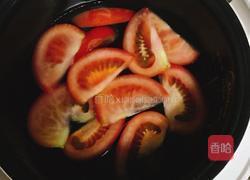 西红柿菠菜荞麦面的做法图解2