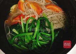 西红柿菠菜荞麦面的做法图解4
