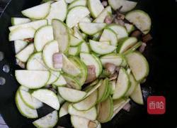 西葫芦炒肉的做法图解5