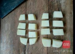 牛肉炖土豆的做法图解2
