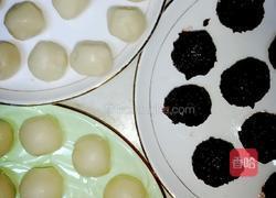 最爱这一抹素净 玫瑰饼的做法图解3