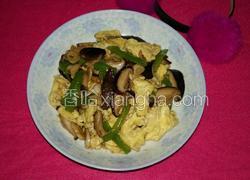 香菇尖椒炒鸡蛋（蚝油口味）