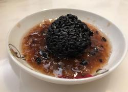 梅子酱黑米丸子