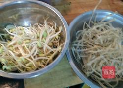 扁红薯粉炒豆芽的做法图解1