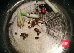 扁红薯粉炒豆芽的做法图解2