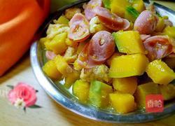 小香肠瘦肉炒南瓜丁的做法图解7