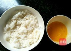 哆啦a梦版炒米饭的做法图解1