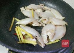 黄豆酱焖煮扒皮鱼的做法图解4