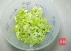  芹菜牛肉渣的做法图解1