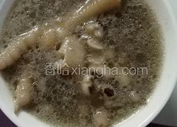 鸡脚花胶眉豆汤