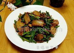 蒜苔回锅肉