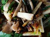 芹菜青蒜水煮肉片的做法[图]