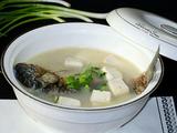 鲫鱼豆腐汤