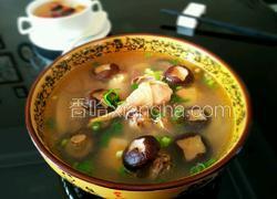 香菇炖鸡汤