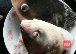 鱼头豆腐汤的做法图解1