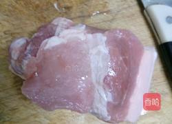 蒜苔炒肉丝的做法图解1