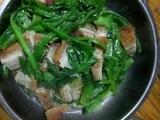 烧肉炒油麦菜