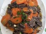胡萝卜炒牛肉