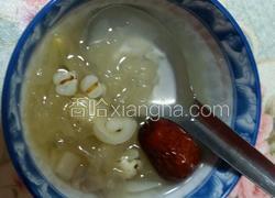冰糖莲子银耳羹
