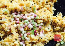 黑芝麻酱油炒饭的做法图解7