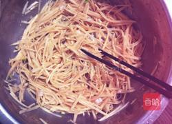 香脆土豆丝饼的做法图解2