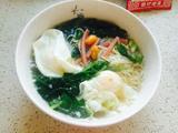 菠菜鸡蛋面
