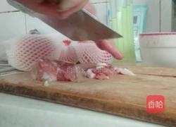 蒜苔炒肉丝的做法图解2