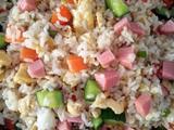 火腿蔬菜蛋炒饭的做法[图]