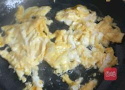 菠菜炒鸡蛋的做法图解3