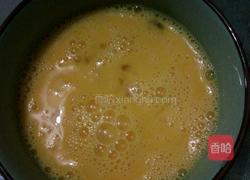 蒜苗炒鸡蛋的做法图解2
