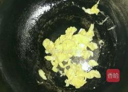 炒鸡蛋豆皮的做法图解2